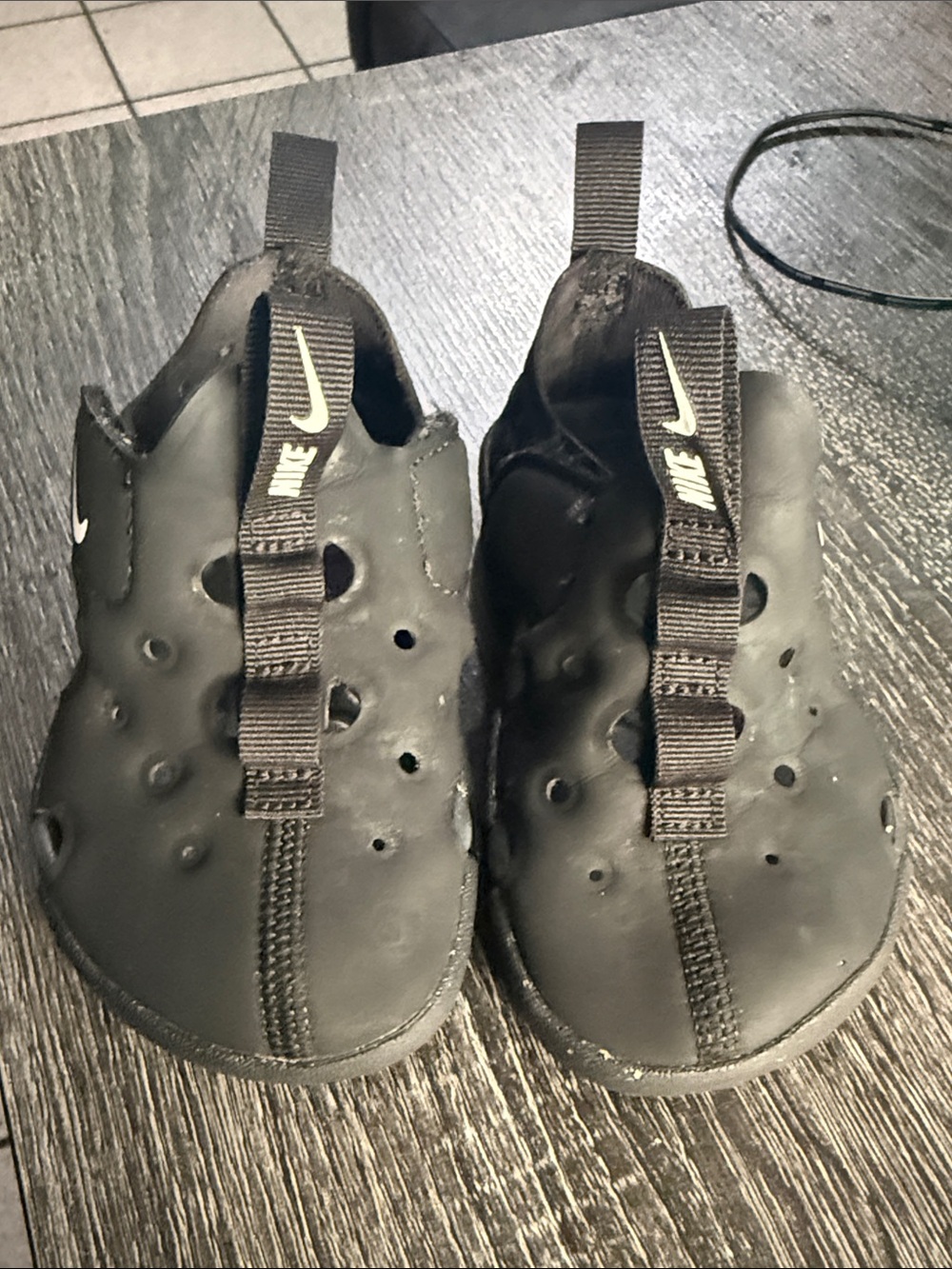Nike Kids Black Pull-Tab Water Shoes